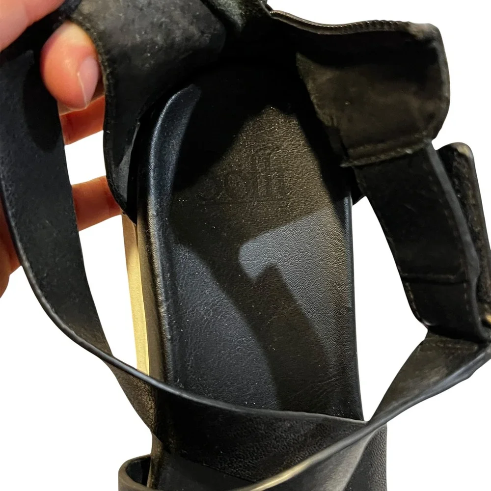 Sofft Black Leather Criss Cross Strap Flat Sandals Women's Size‎ 8.5 Casual